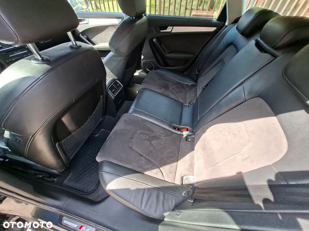 Audi S4 Limousine - 12