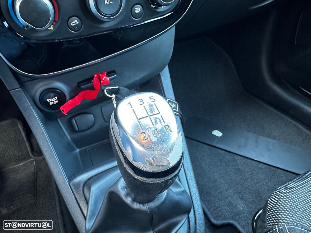 Renault Clio 1.5 DCI - 8