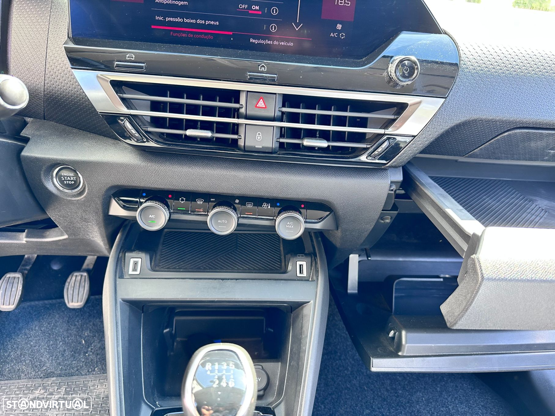 Citroën C4 1.2 PureTech Shine - 28