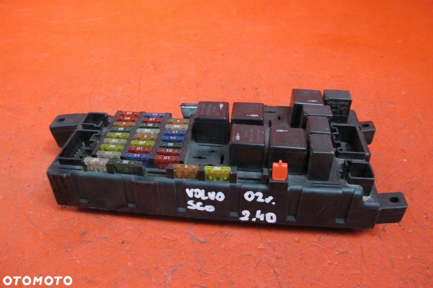VOLVO S60 1 I 2.4 D5 D5244T MODUŁ STEROWNIK SKRZYNKA BEZPIECZNIKÓW 8637841 - 1