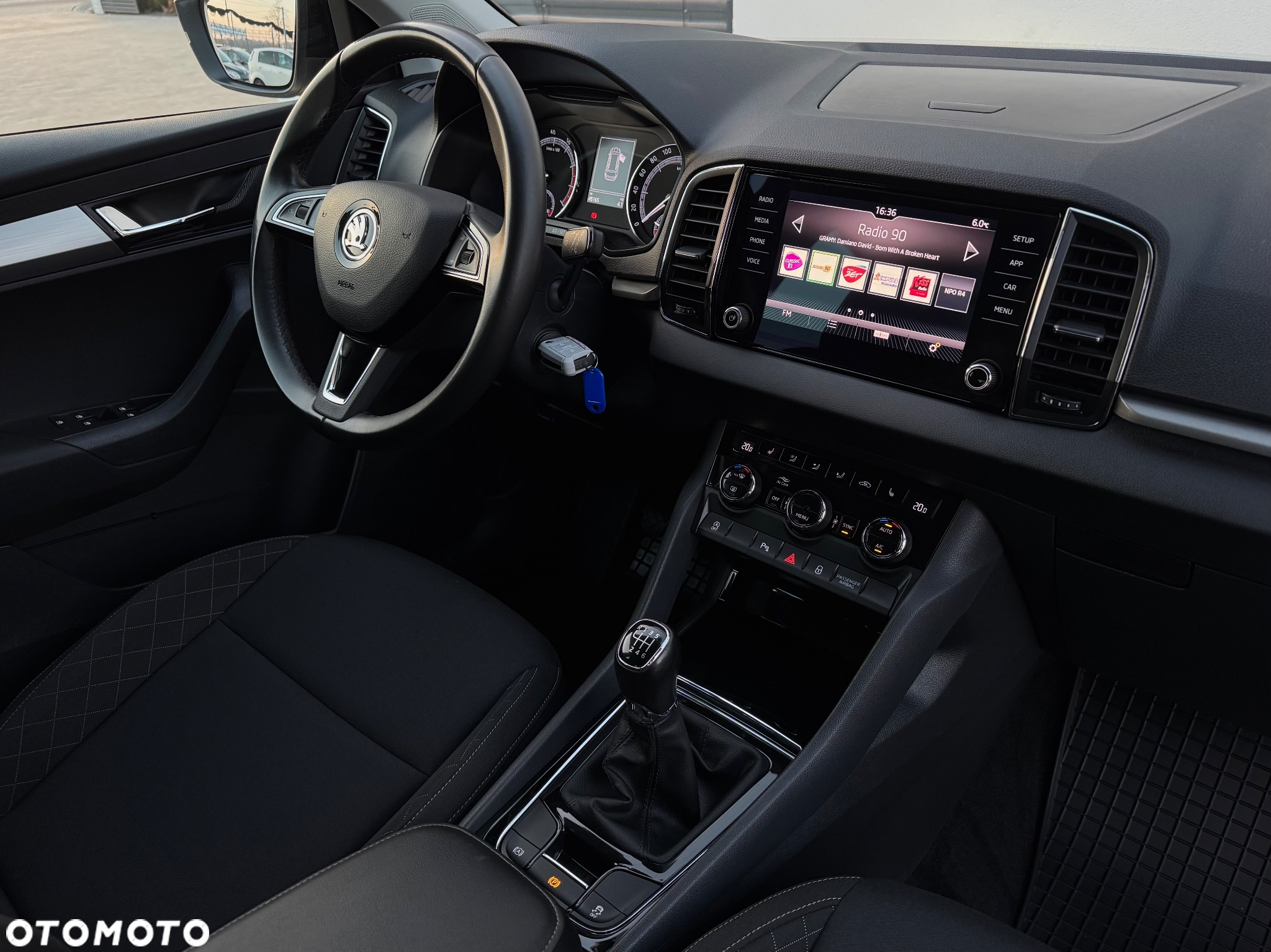 Skoda Karoq 1.5 TSI Sportline - 29