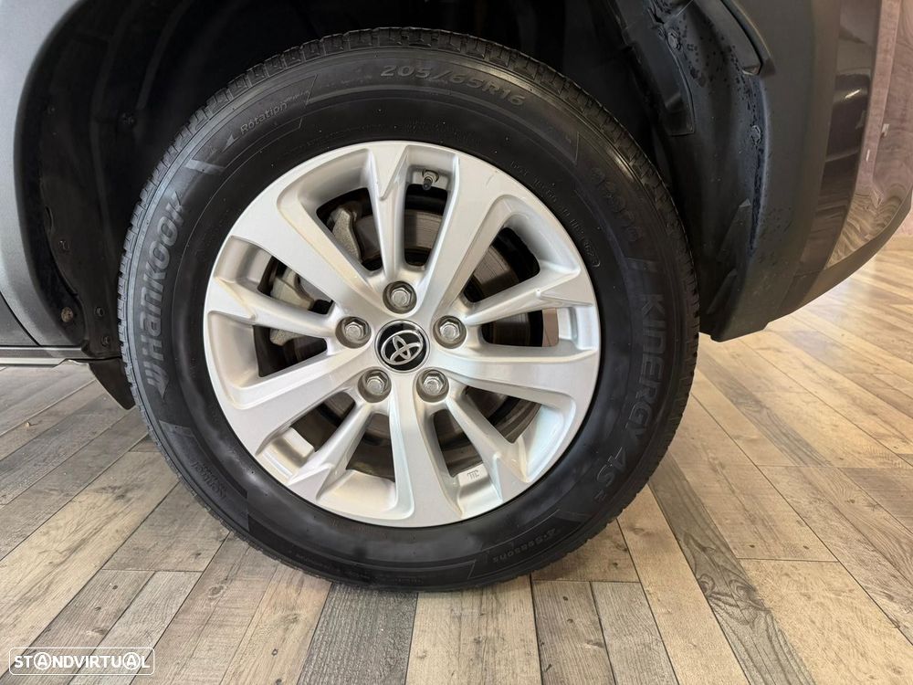 Toyota Yaris Cross 1.5 HDF Comfort Plus - 27