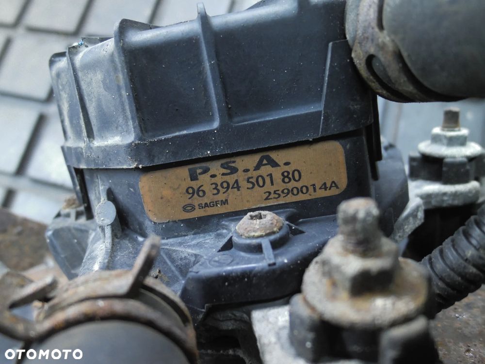POMPA POWIETRZA WTÓRNEGO CITROEN C5 1,8 16V 9639450180 POSIADAM 4 SZTUKI - 4