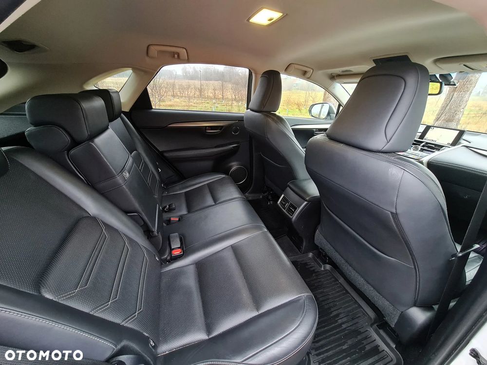 Lexus NX 200t Prestige AWD - 11