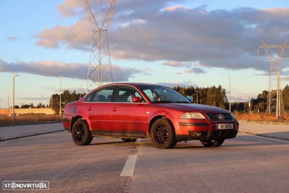 VW Passat 1.9 TDi Highline - 3