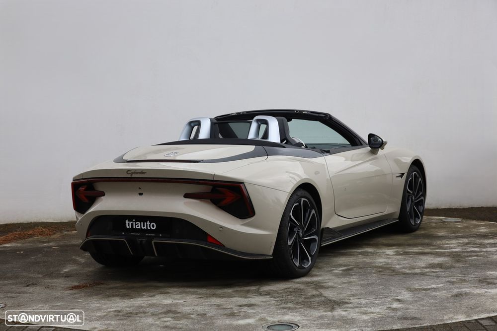 MG Cyberster 77 kWh GT - 4