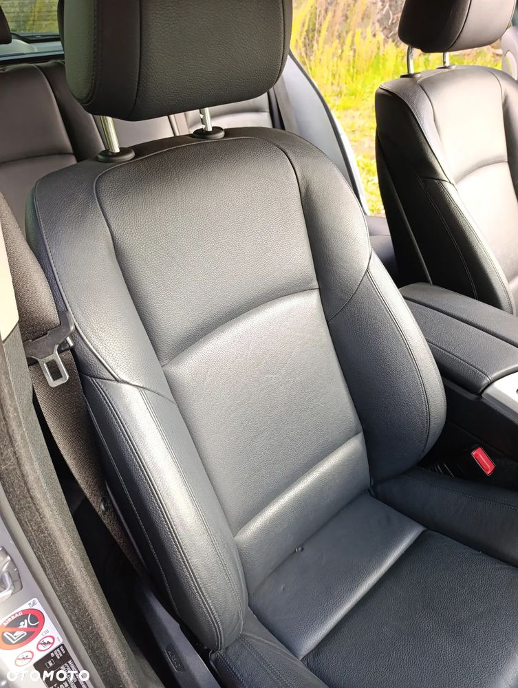 BMW Seria 5 520d xDrive Touring - 17