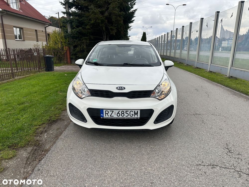 Kia Rio - 2