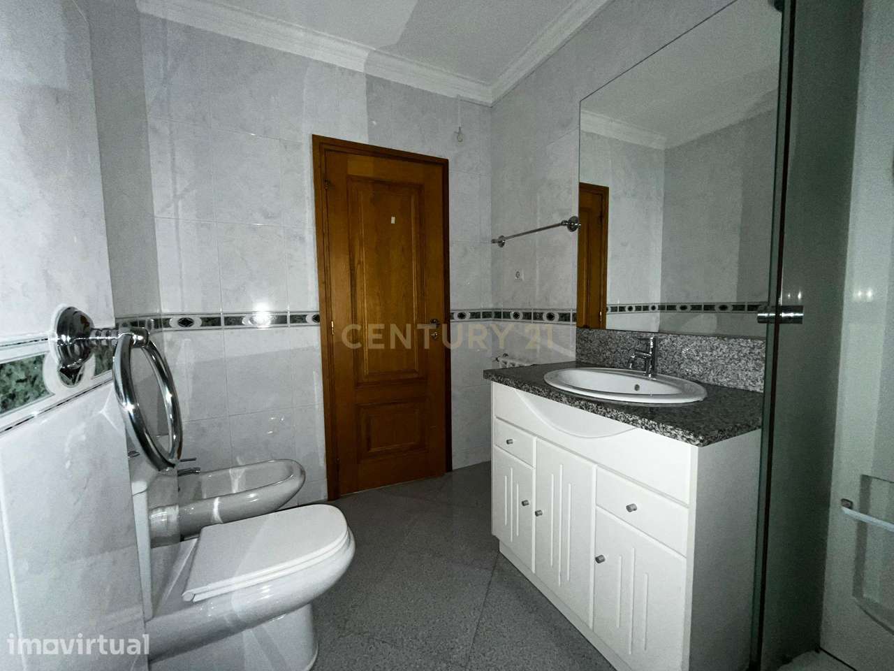 Apartamento T1 em Viana do Castelo com Terraço e Garagem - Grande imagem: 4/4