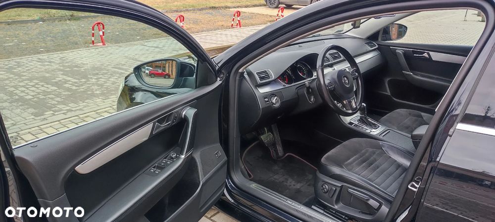 Volkswagen Passat 2.0 TDI 4Mot Highline DSG - 8