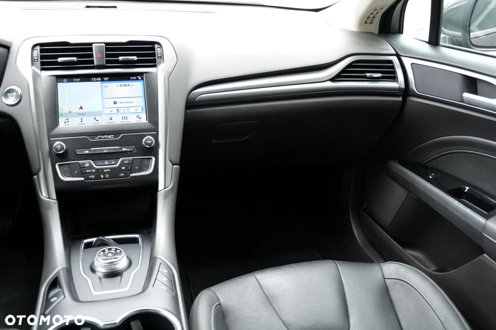 Ford Mondeo 2.0 TDCi Titanium PowerShift - 28