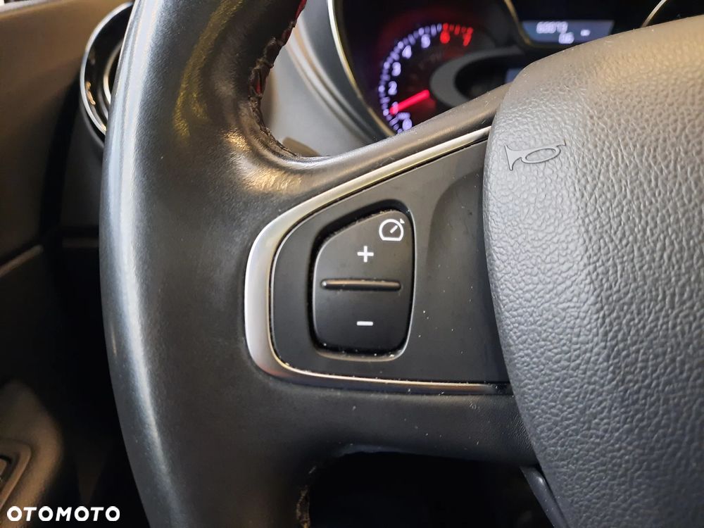 Renault Captur TCe 150 GPF INTENS - 23