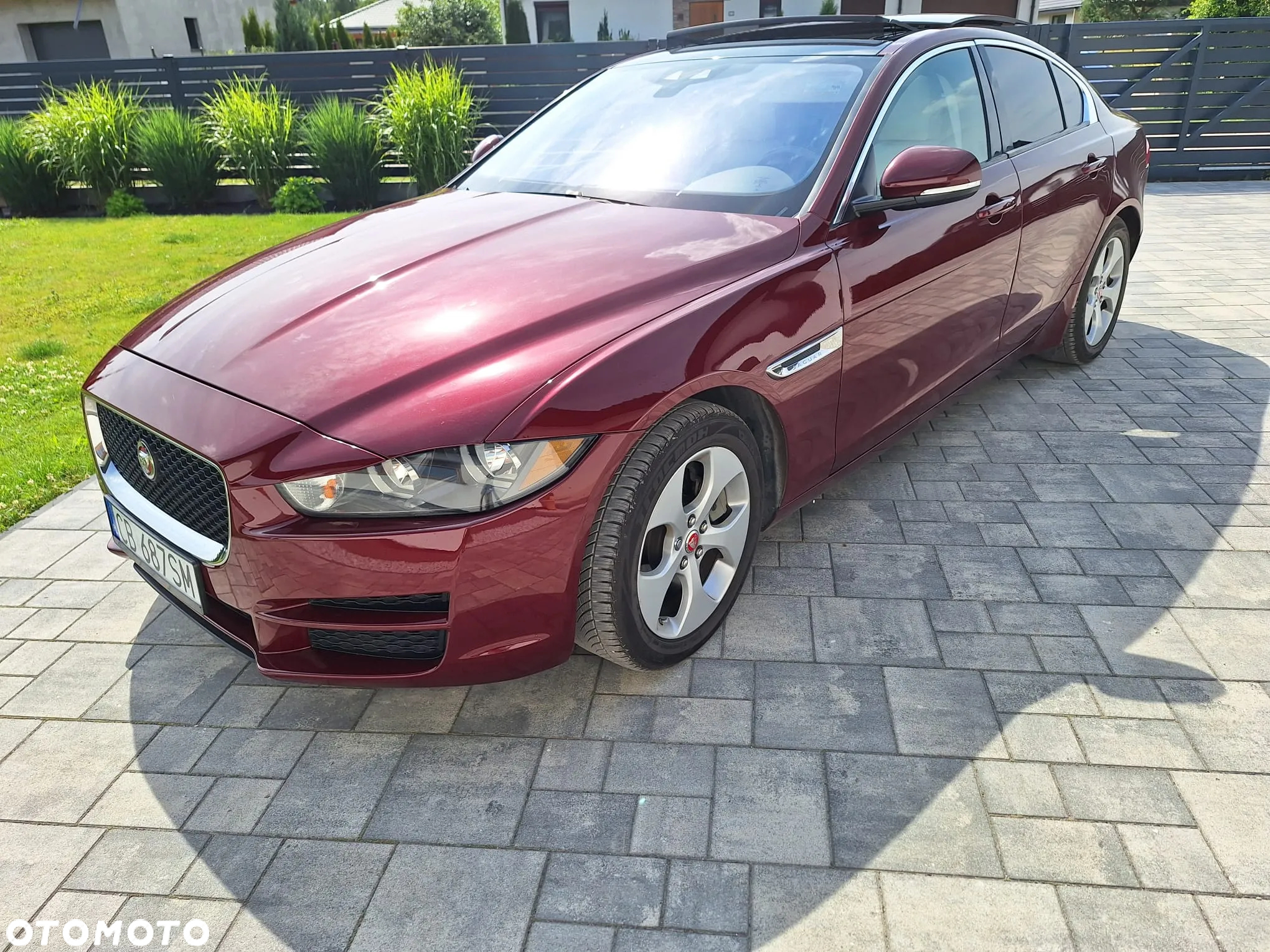 Jaguar XE 2.0 T Prestige - 13
