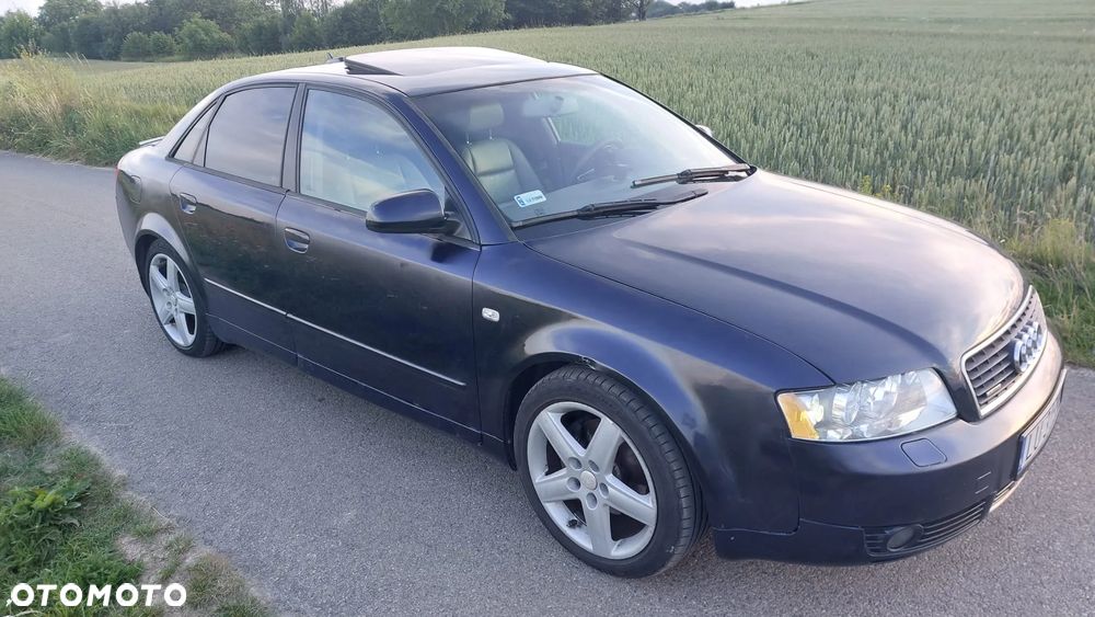 Audi A4 Limousine - 5