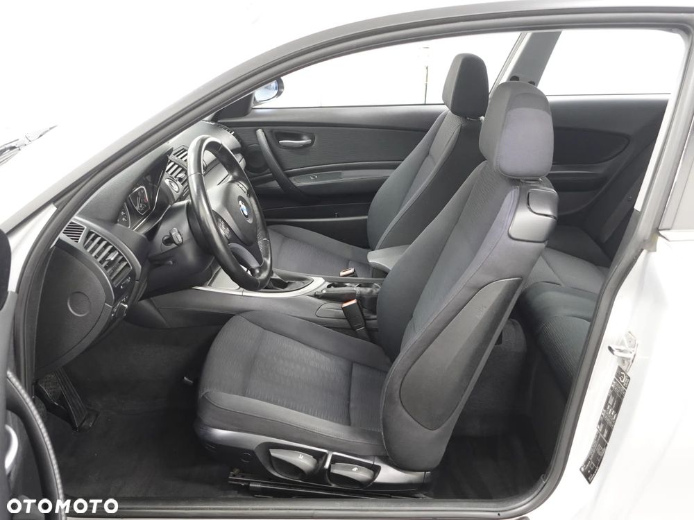 BMW Seria 1 118i - 18