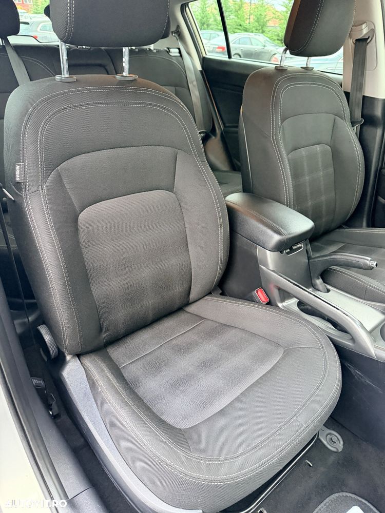 Kia Sportage 1.7 CRDI 2WD Dream-Team Edition - 16