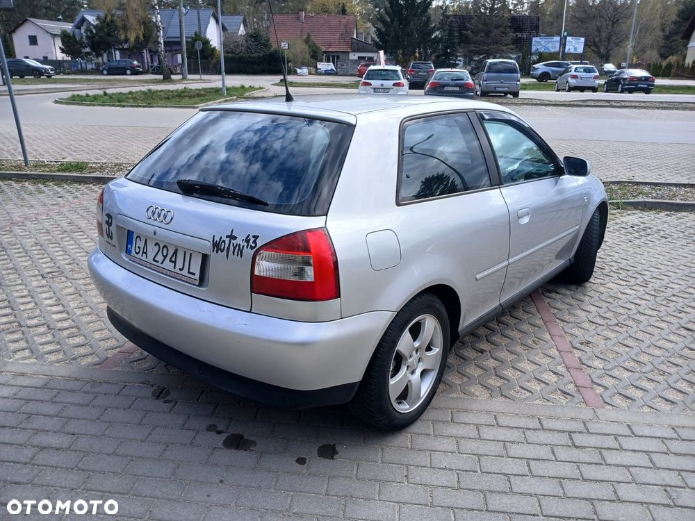 Audi A3 3-drzwiowe 1.6 S Line Sportpaket plus - 10