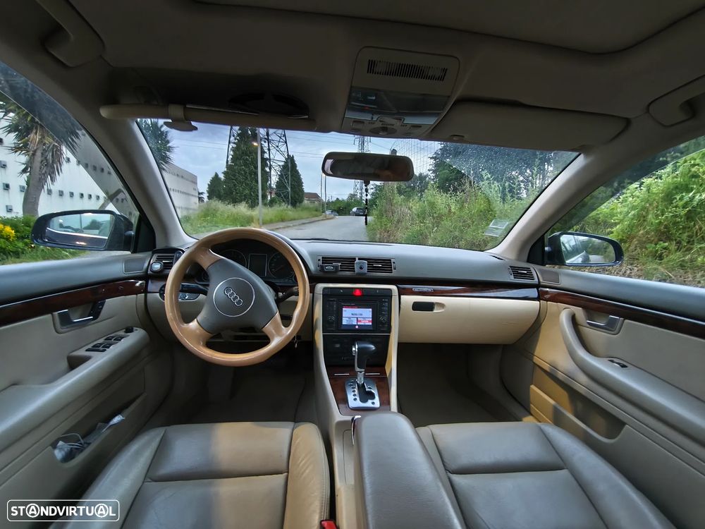 Audi A4 Avant - 6