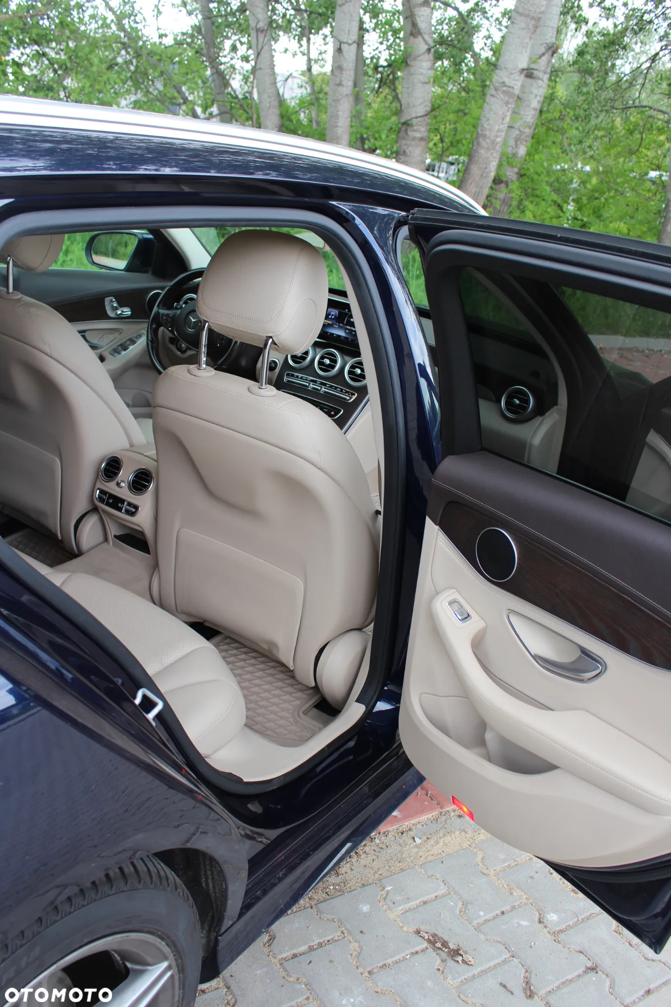 Mercedes-Benz Klasa C 200 4-Matic 7G-TRONIC - 6