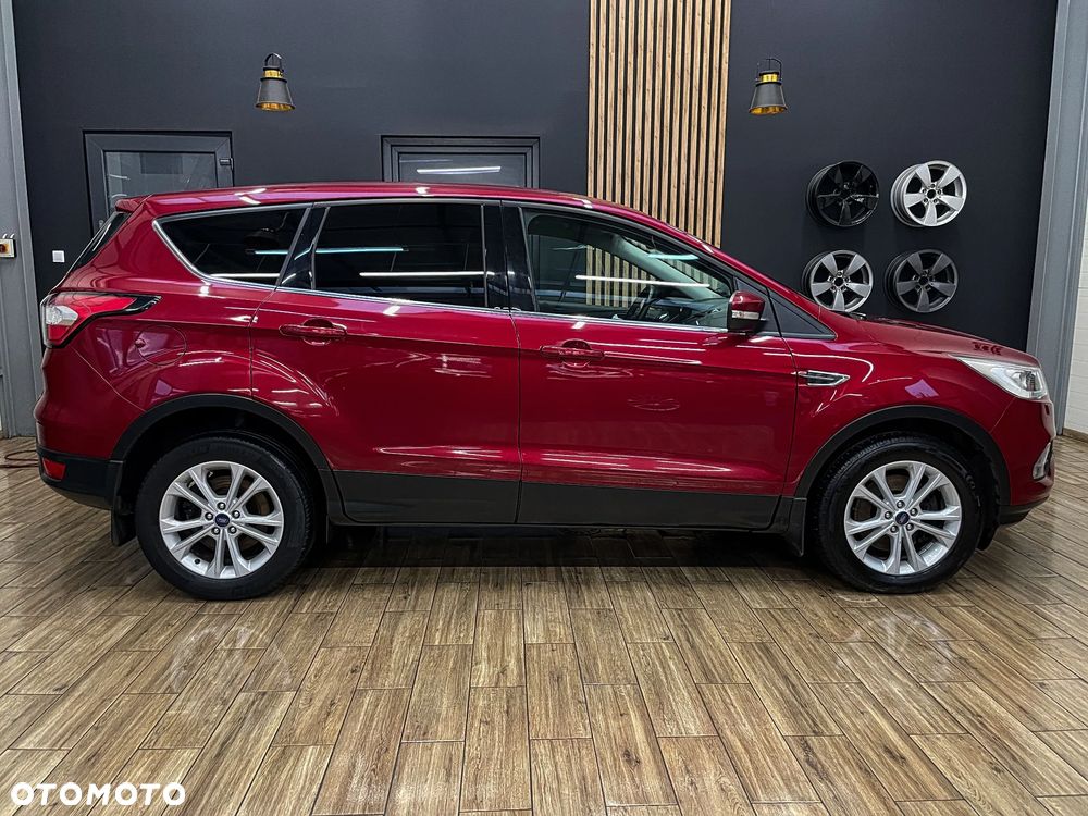 Ford Kuga 2.0 TDCi 4x2 Titanium - 6