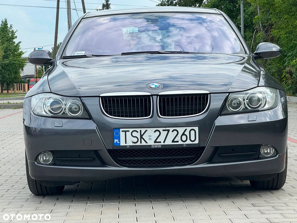 BMW Seria 3 318i - 1