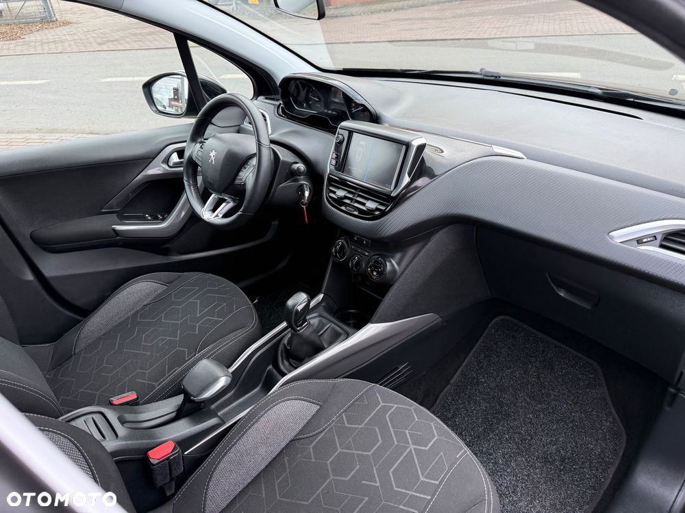 Peugeot 2008 BlueHDi 100 STOP & START Active - 11