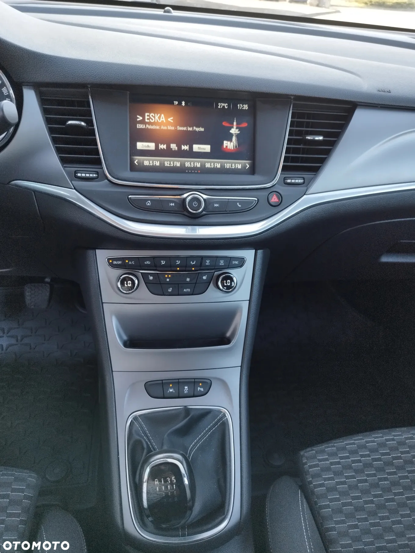 Opel Astra 1.4 Turbo Edition - 24