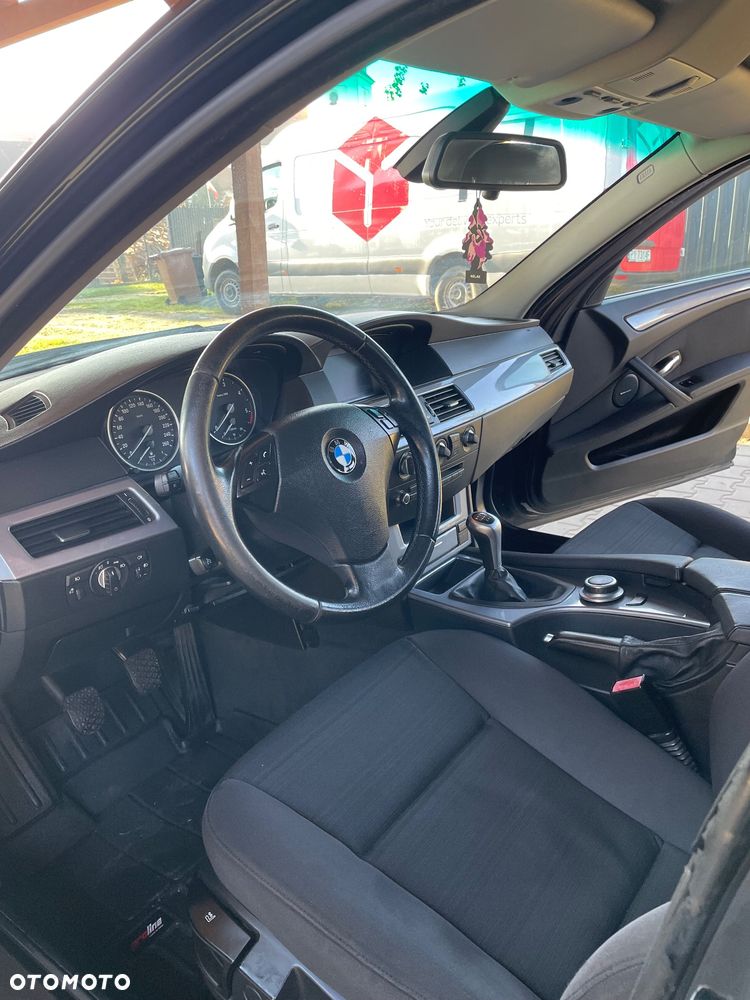 BMW Seria 5 520d - 17