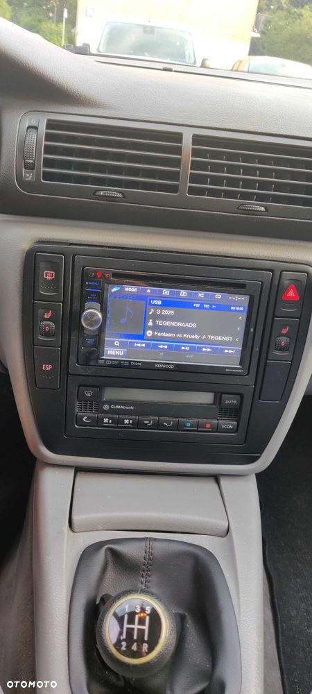 Volkswagen Passat - 5