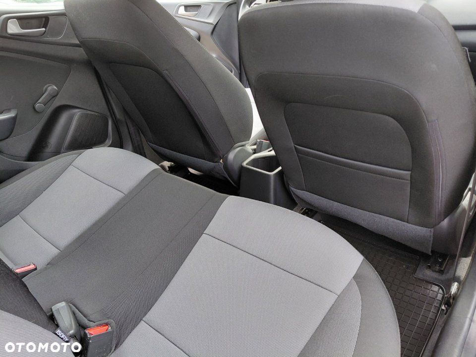 Hyundai i20 - 15