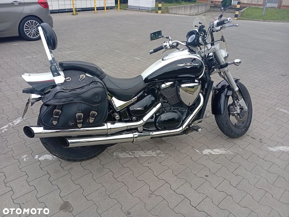 Suzuki Intruder - 8