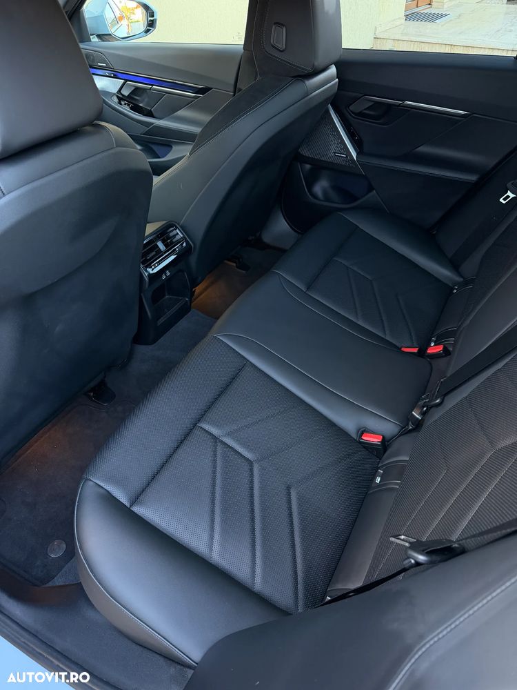 BMW Seria 5 520i Aut. - 13