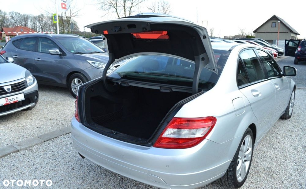 Mercedes-Benz Klasa C 180 Kompressor - 33