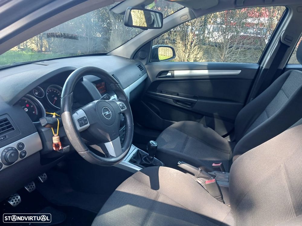 Opel Astra Caravan 1.7 CDTi Cosmo - 17