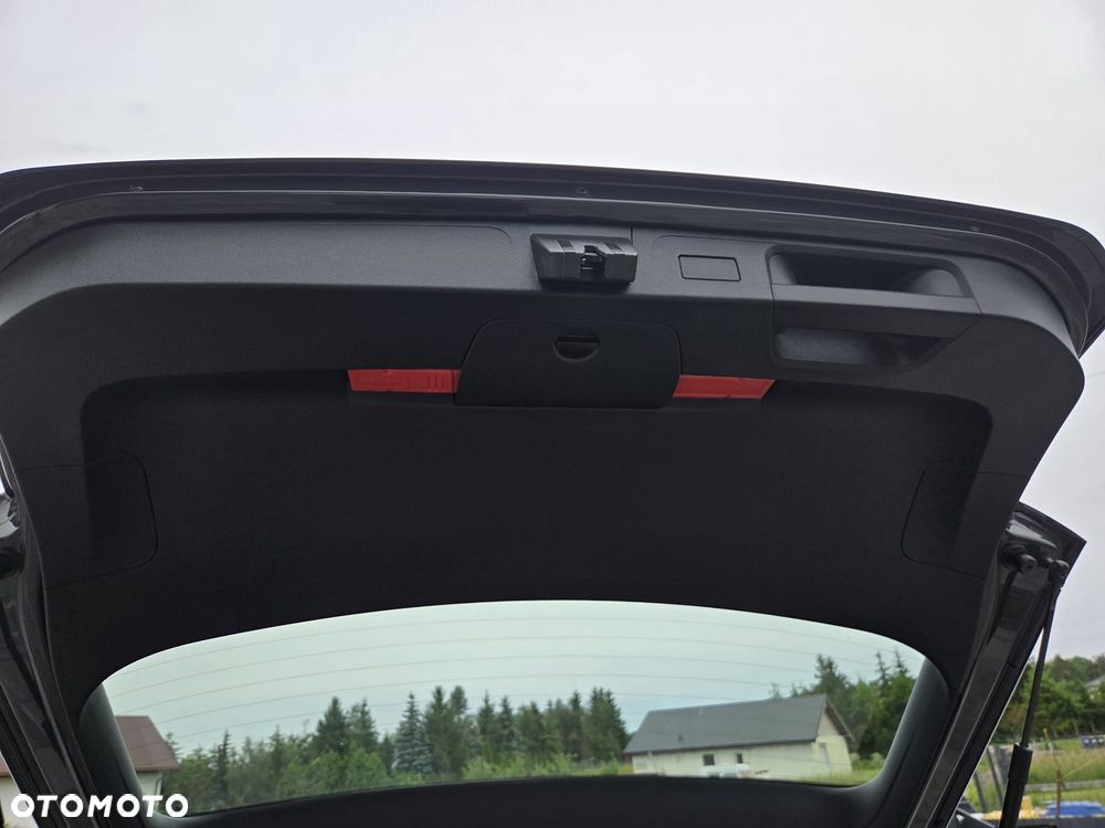 Volkswagen Passat 1.4 TSI BMT Comfortline - 29