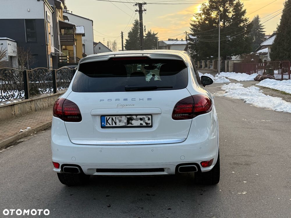 Porsche Cayenne - 5