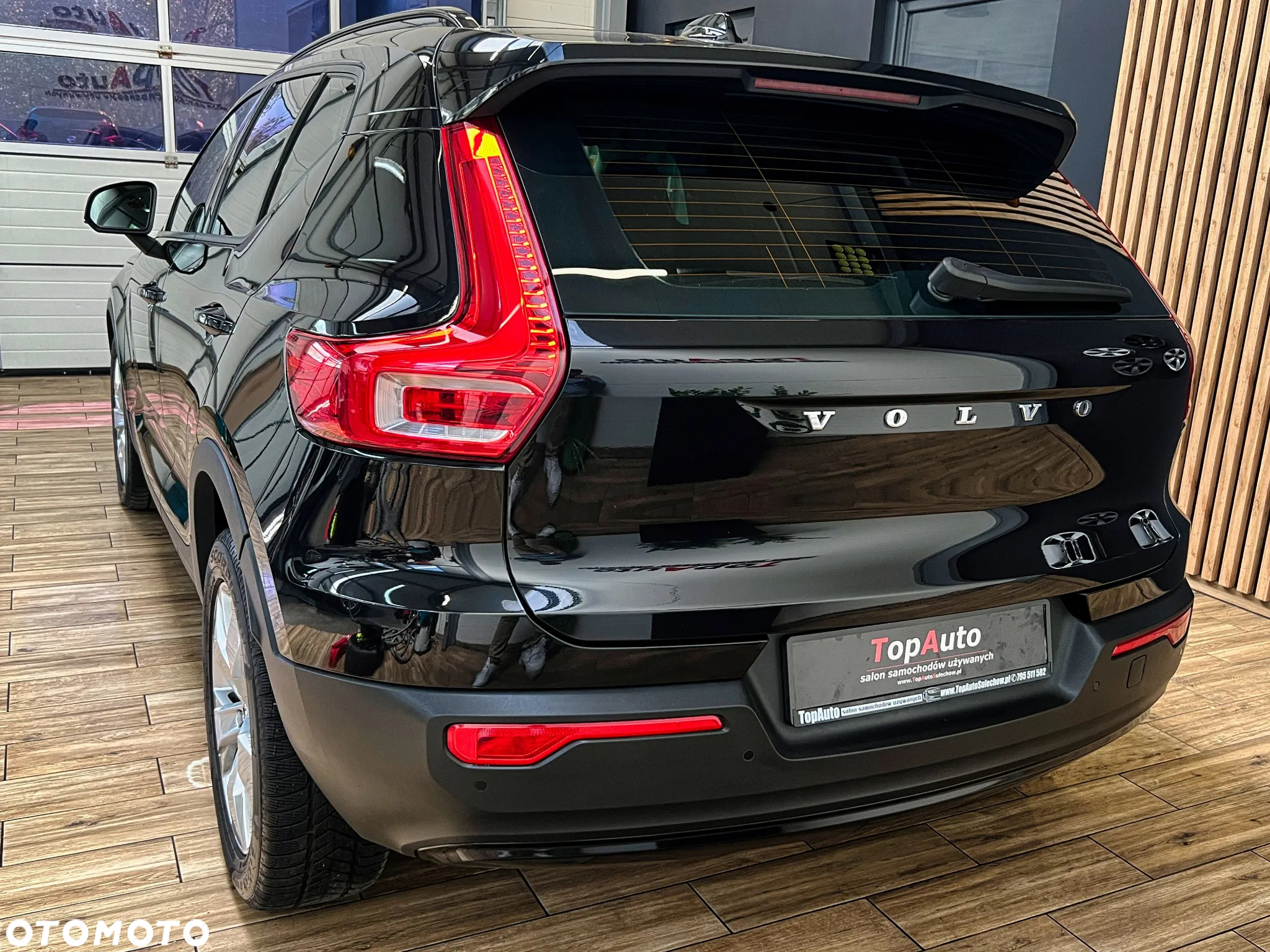 Volvo XC 40 D4 AWD Geartronic Momentum - 9