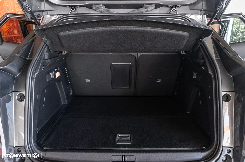 Peugeot 3008 1.6 Hybrid Allure e-EAT8 - 23