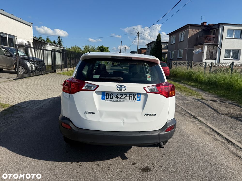 Toyota RAV4 2.0 D-4D Premium 4x2 - 4
