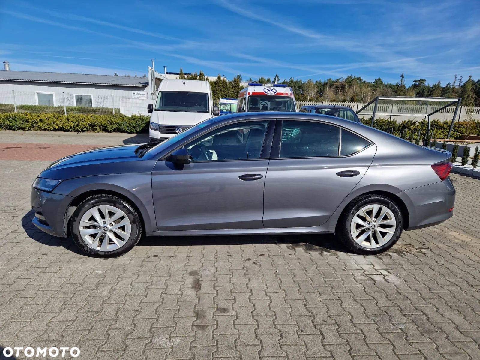 Skoda Octavia 2.0 TDI Ambition DSG - 1