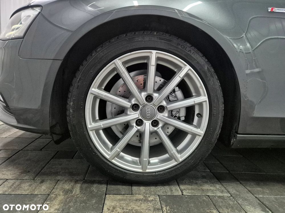 Audi A4 Avant 2.0 TDI DPF quattro S tronic S line Sportpaket - 26