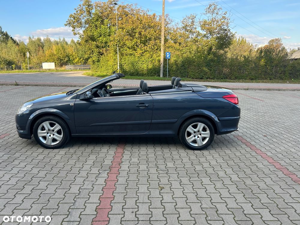 Opel Astra GTC 1.6 Cosmo - 5