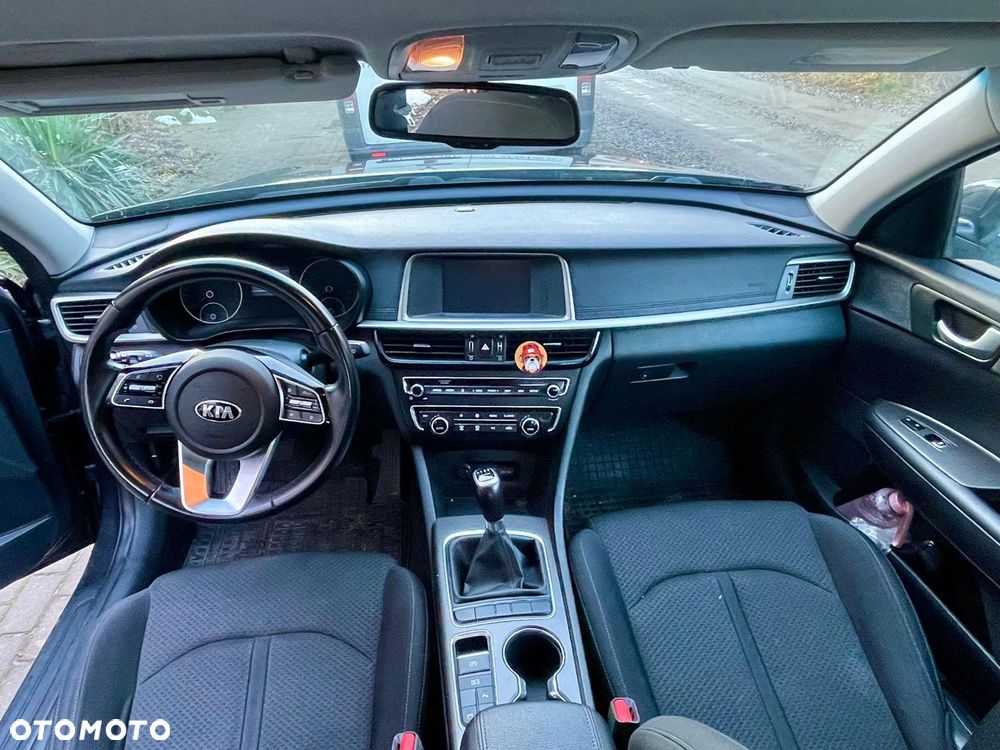 Kia Optima 2.0 M - 6