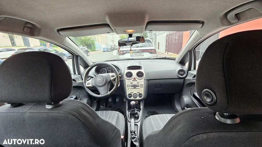 Opel Corsa 1.3 CDTI Essentia - 10