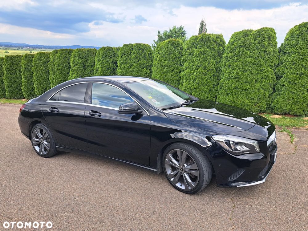 Mercedes-Benz CLA 180 7G-DCT Urban - 13