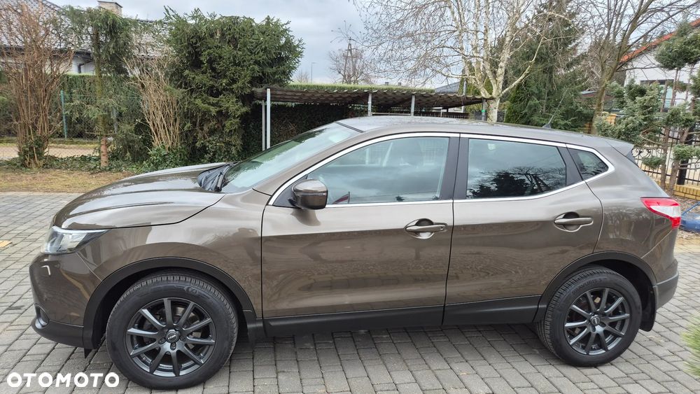 Nissan Qashqai - 2