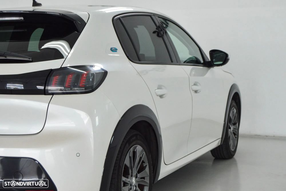 Peugeot e-208 50 kWh Allure Pack - 57