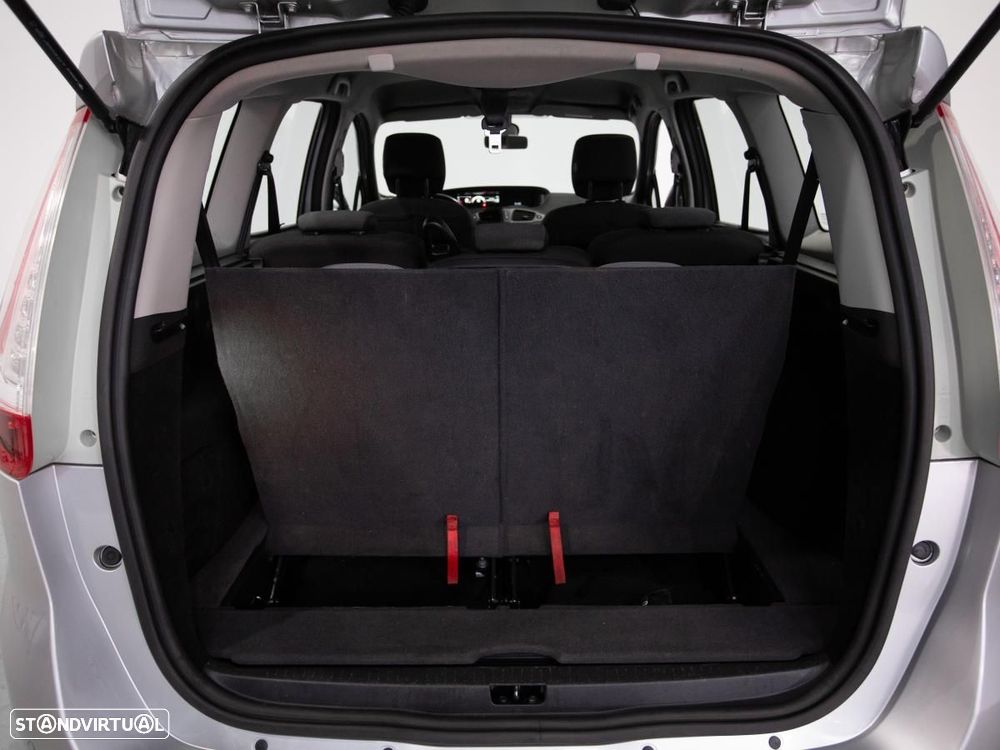 Renault Mégane Scénic - 12