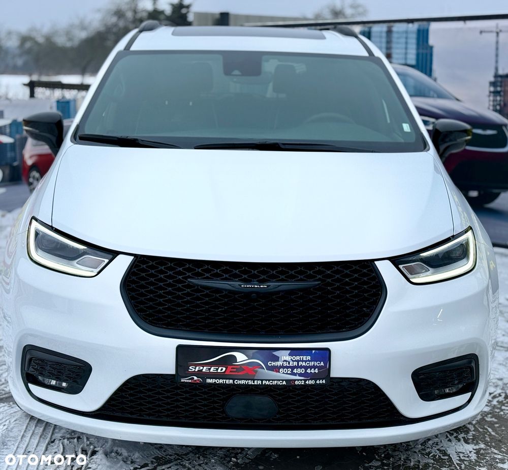 Chrysler Pacifica - 5