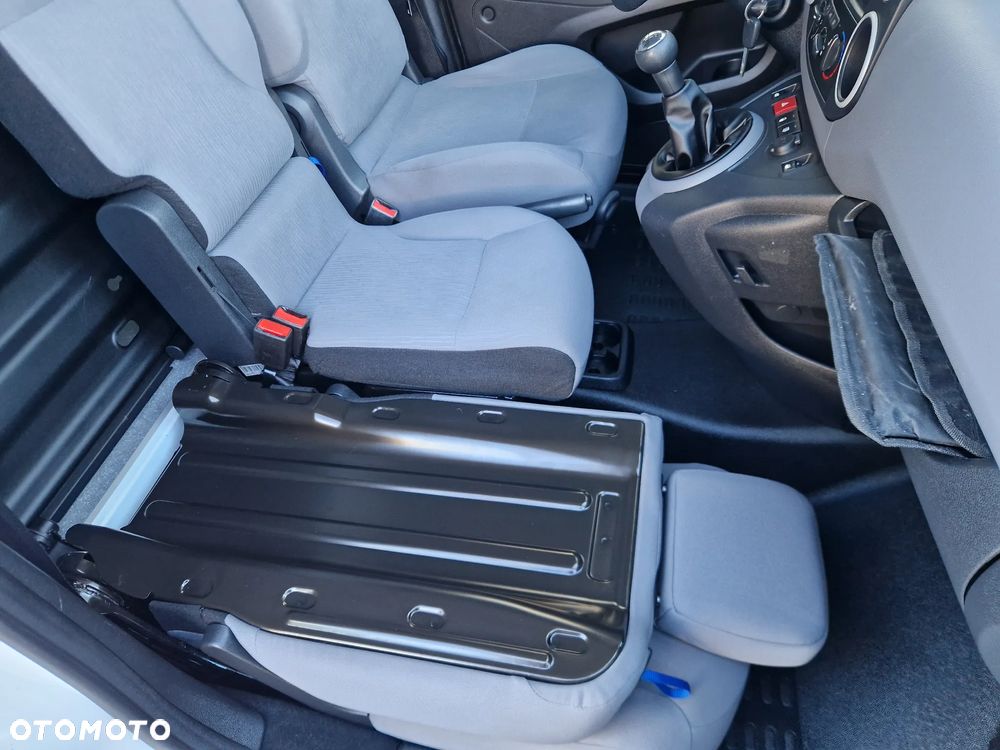 Citroën BERLINGO - 26